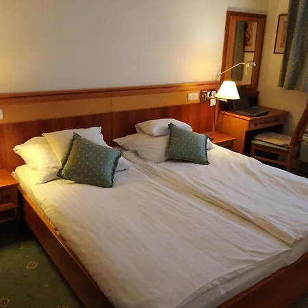 Tavirozsa Wellness Lägenhet Hévíz